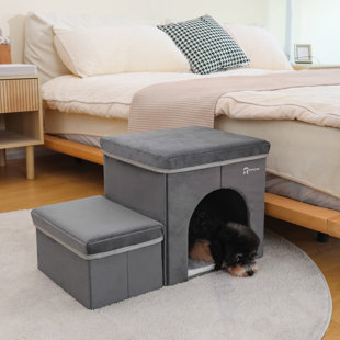 Small clearance steps kennel